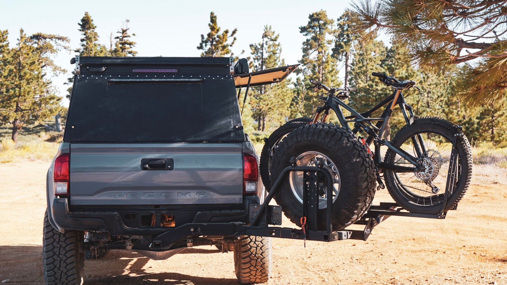 UltraSwing™ Multi-Fit Spare Tire Hitch Mount | RiGd Supply