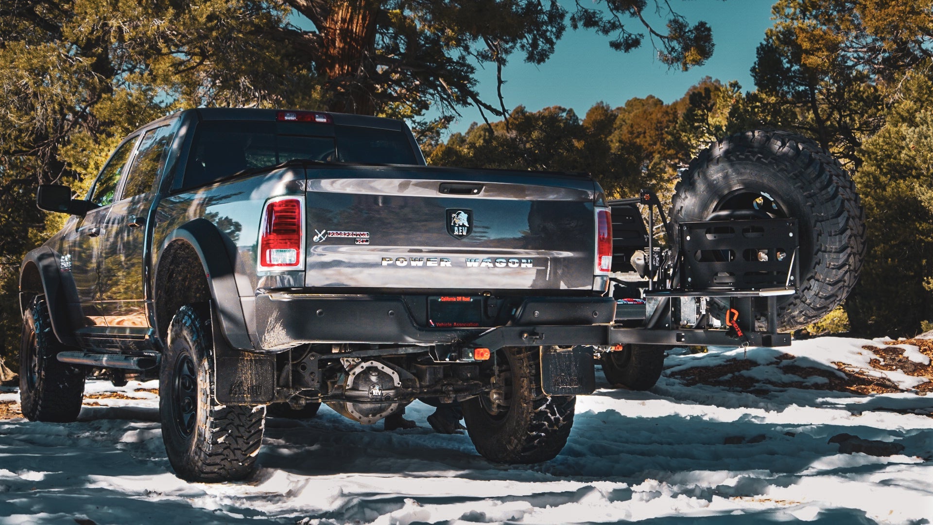 UltraSwing® Mega-Fit Spare Tire Hitch Mount | RiGd Supply Vehicle RIGd Supply- Overland Kitted