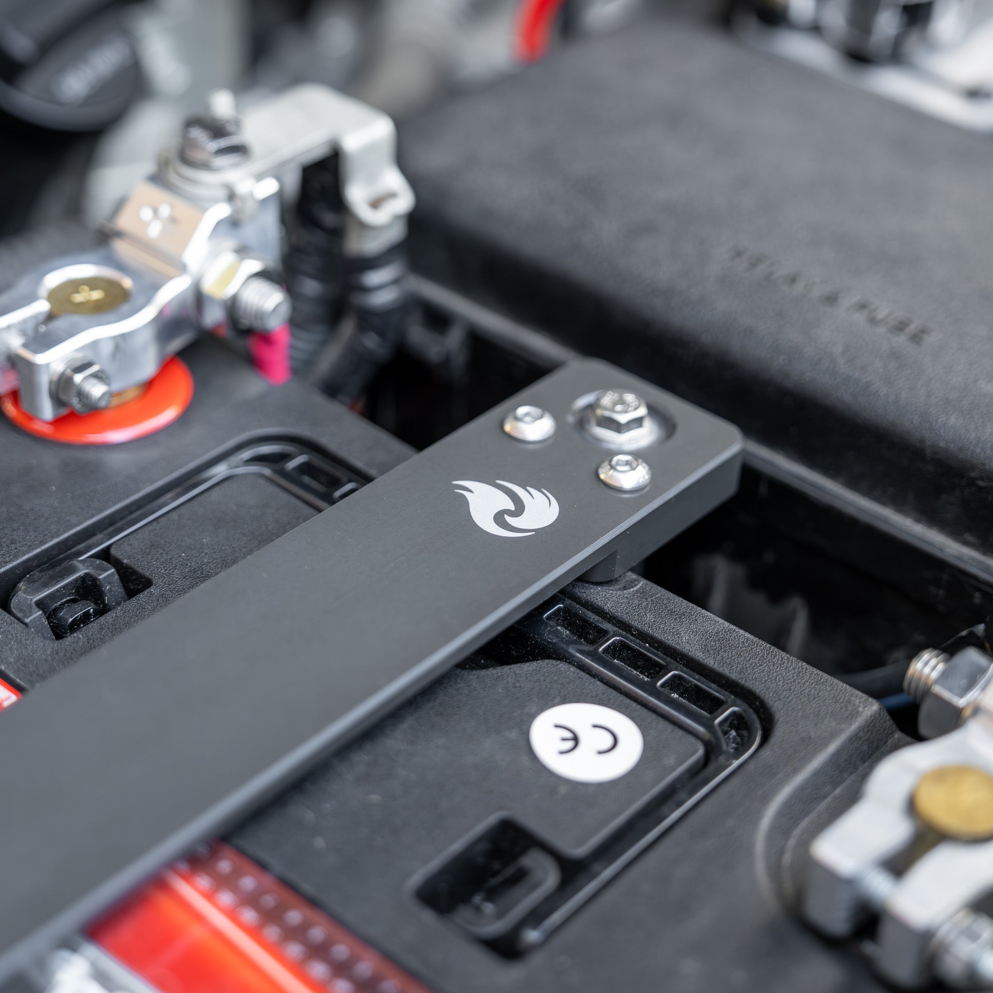 Blaze Off-Road Command Center billet battery tie-down for Toyota (photo 1)