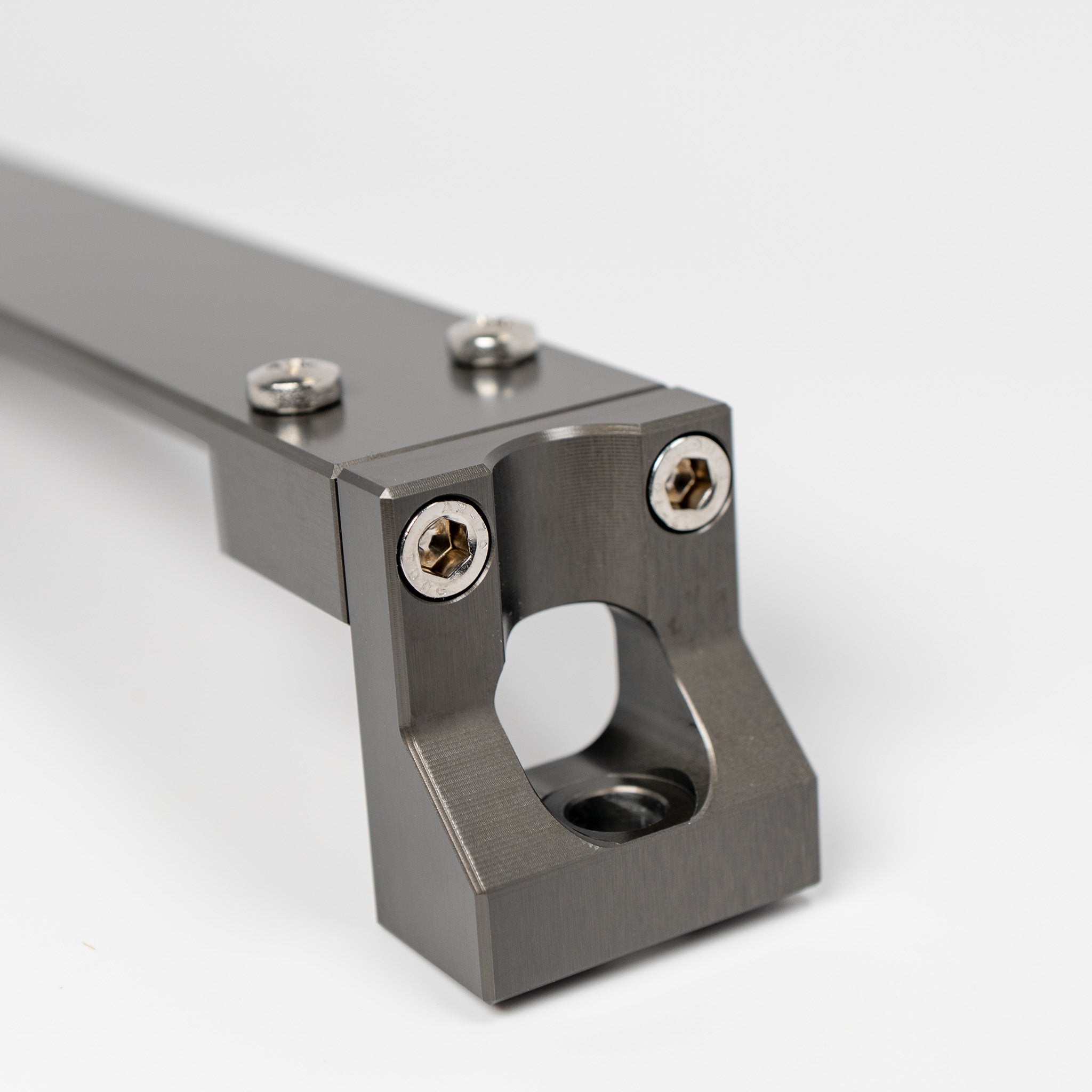 Blaze Off-Road Command Center billet battery tie-down for Ford Super Duty (photo 2)