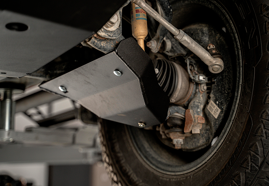 Lower Control Arm Skid Plate For 2007-2014 Toyota FJ Cruiser