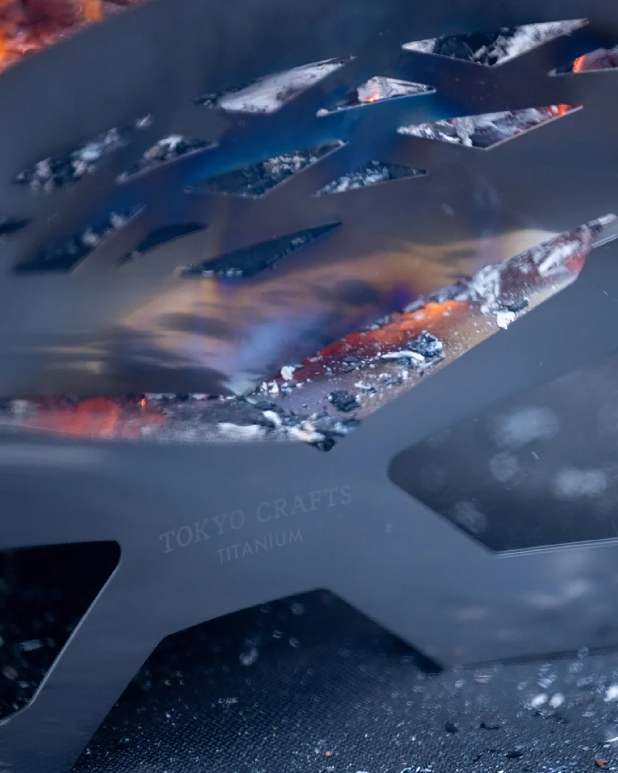 TOKYO CRAFTS MAKULITE Titanium Fire Pit