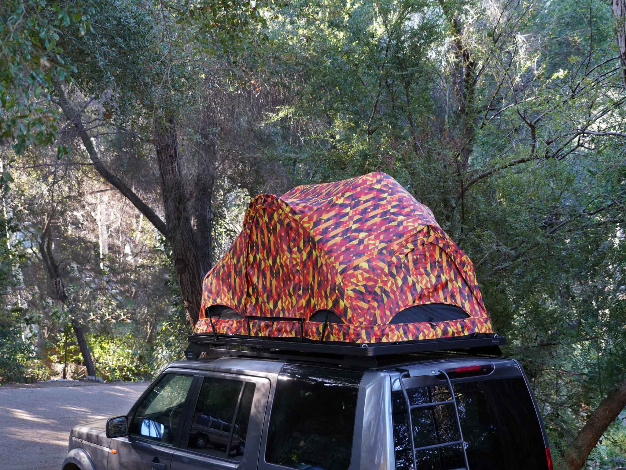 REV RACK TENT (Ember Black Out)