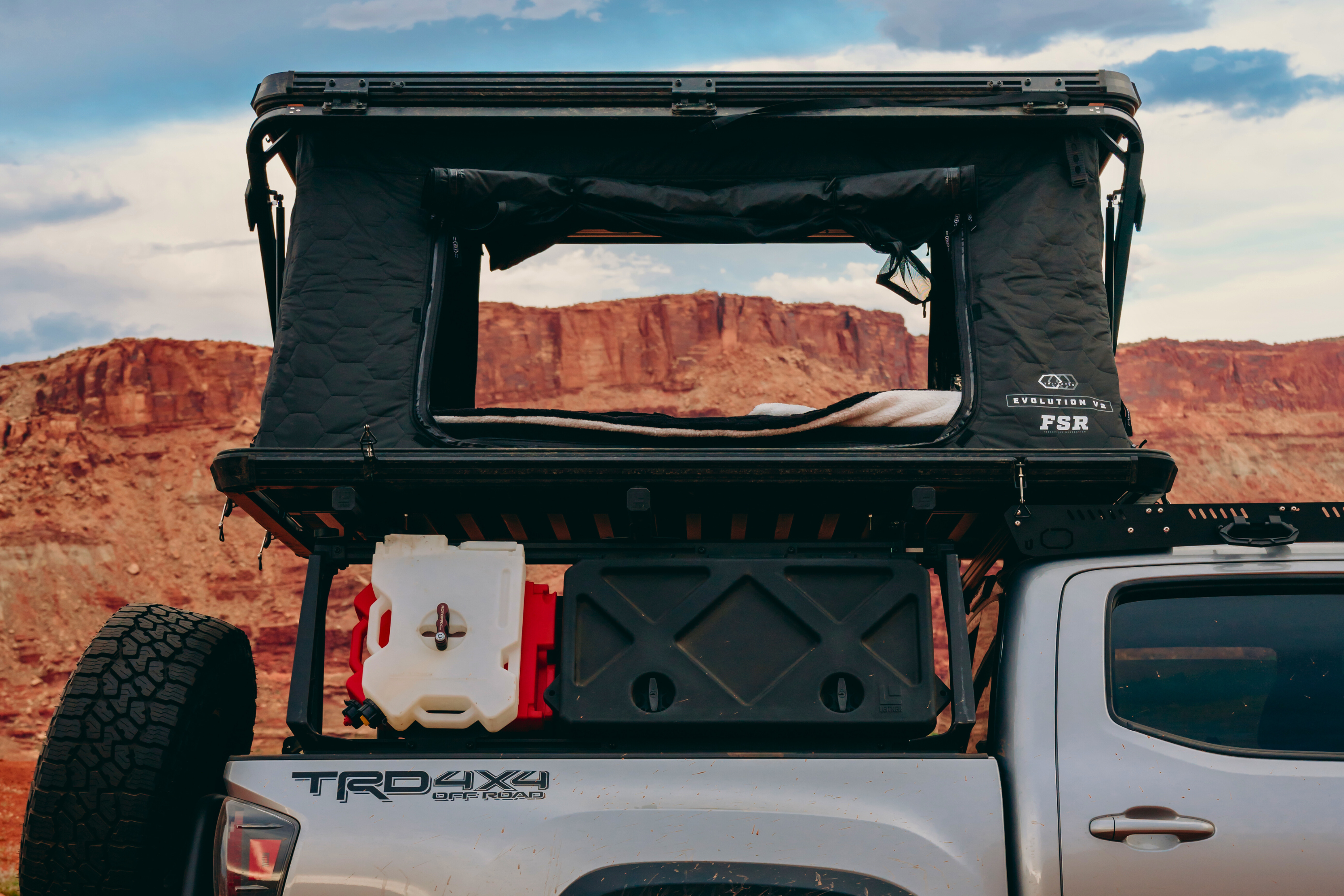 Evolution V3 XL - Rooftop Tent
