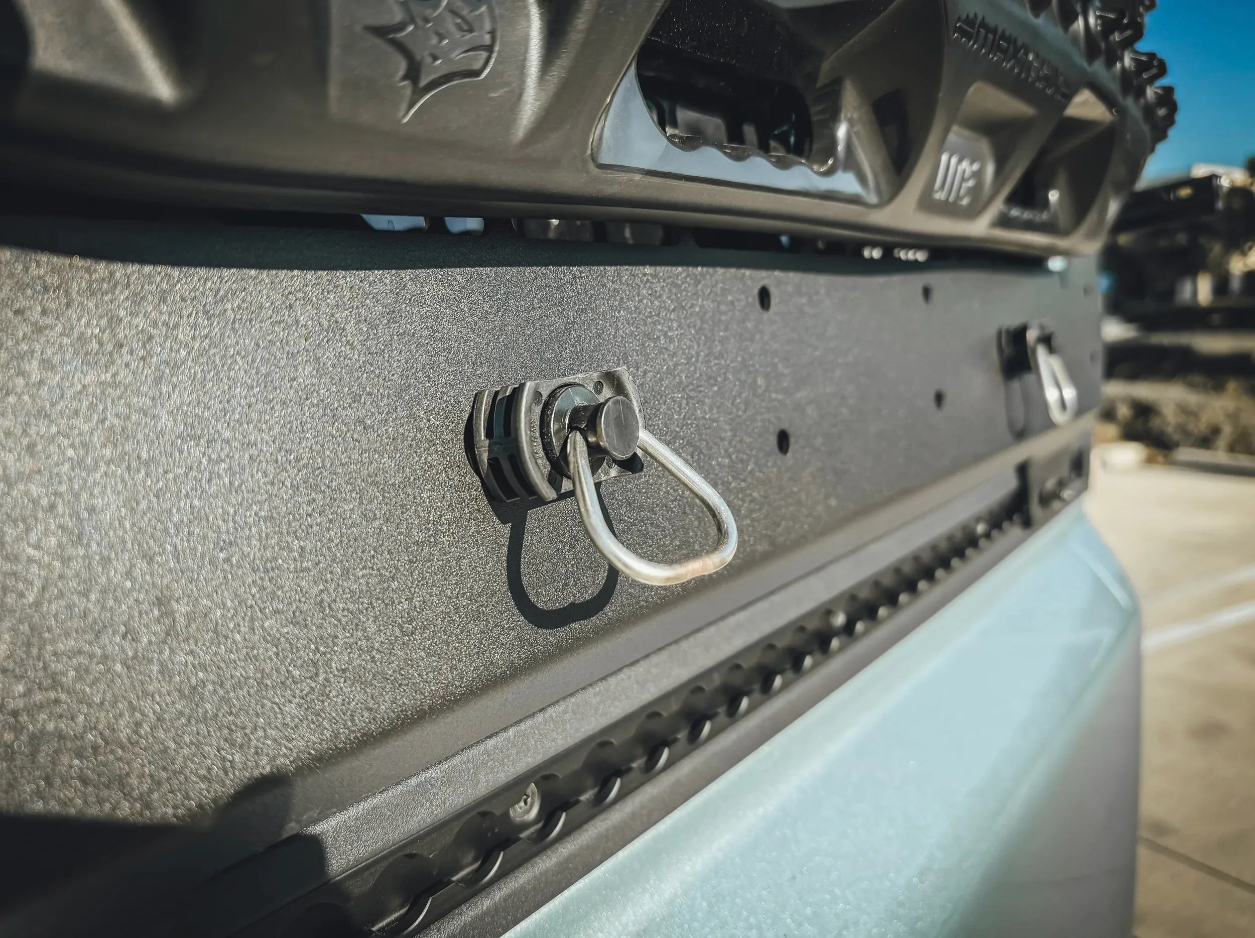 Grenadier Side Kick panel detail