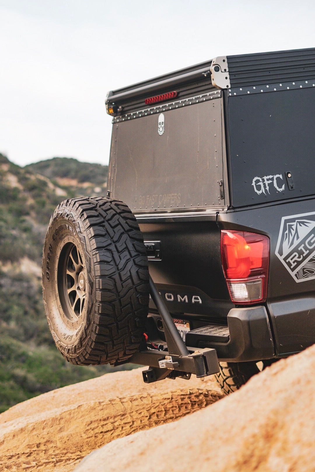 UltraSwing™ Multi-Fit Spare Tire Hitch Mount | RiGd Supply Vehicle RIGd Supply- Overland Kitted