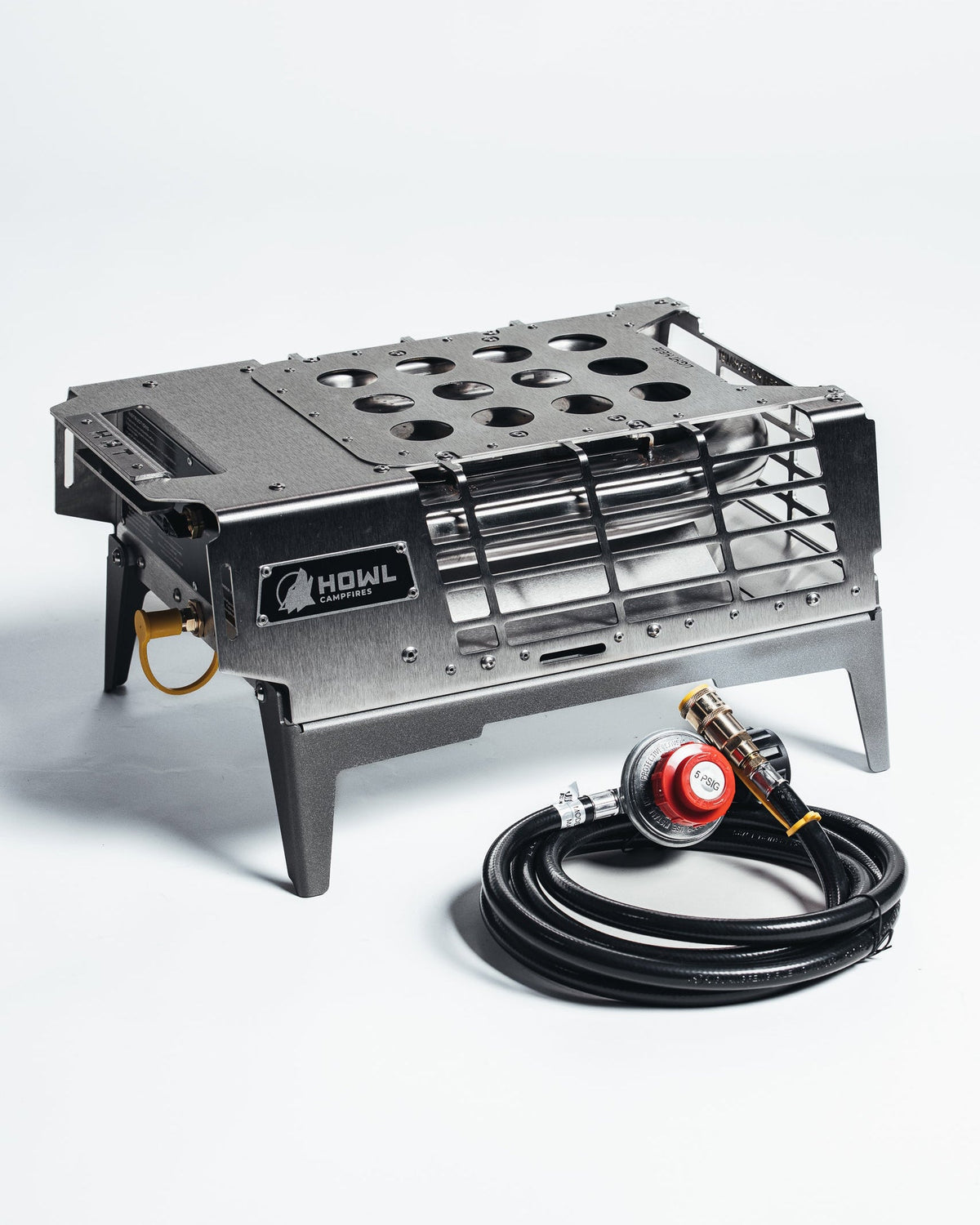 Howl R3 with the included 8-foot regulator hose coiled in front