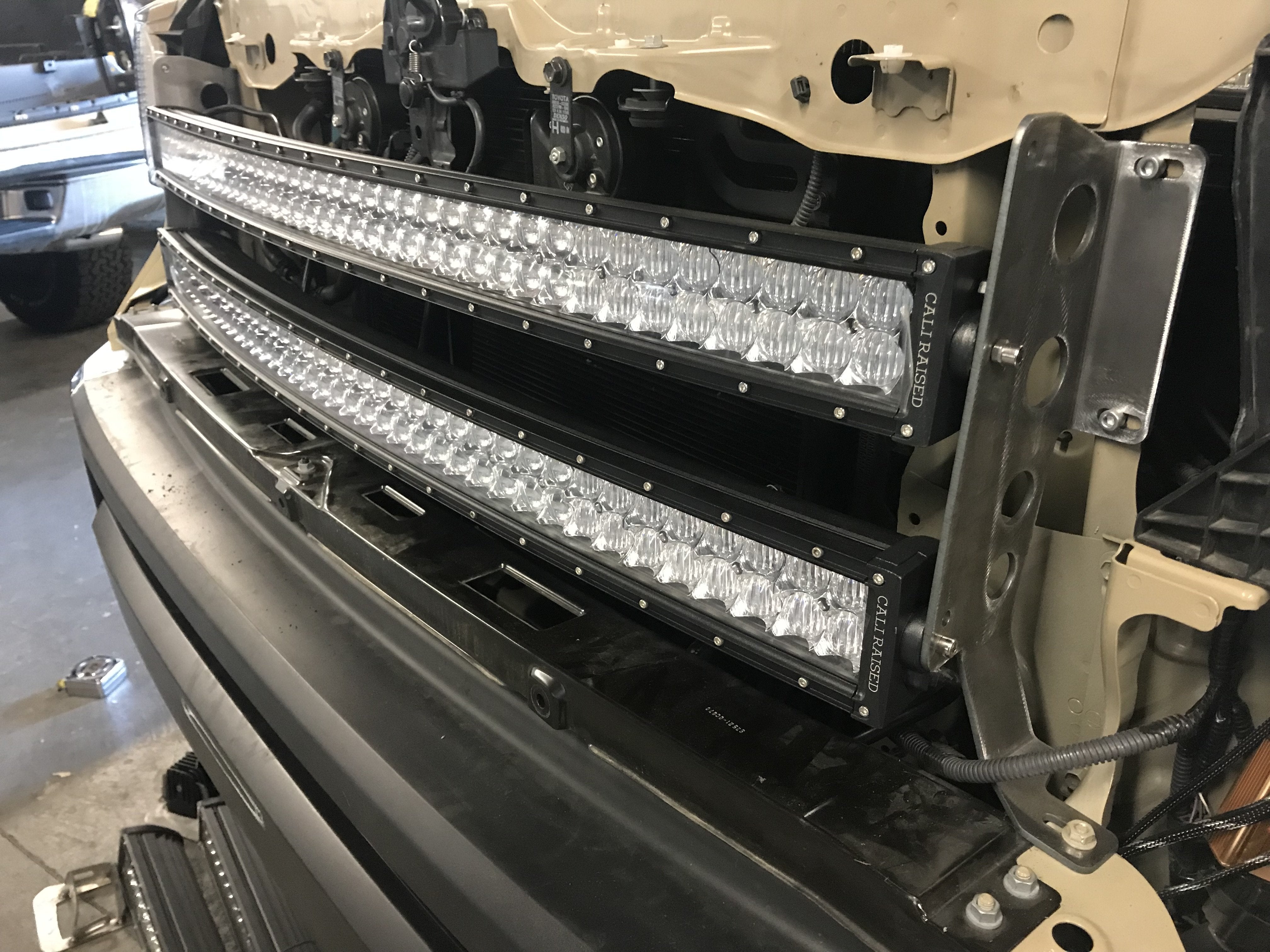 42" Hidden Grille Curved LED Light Bar Mounting Brackets For 2014-2021 Toyota Tundra