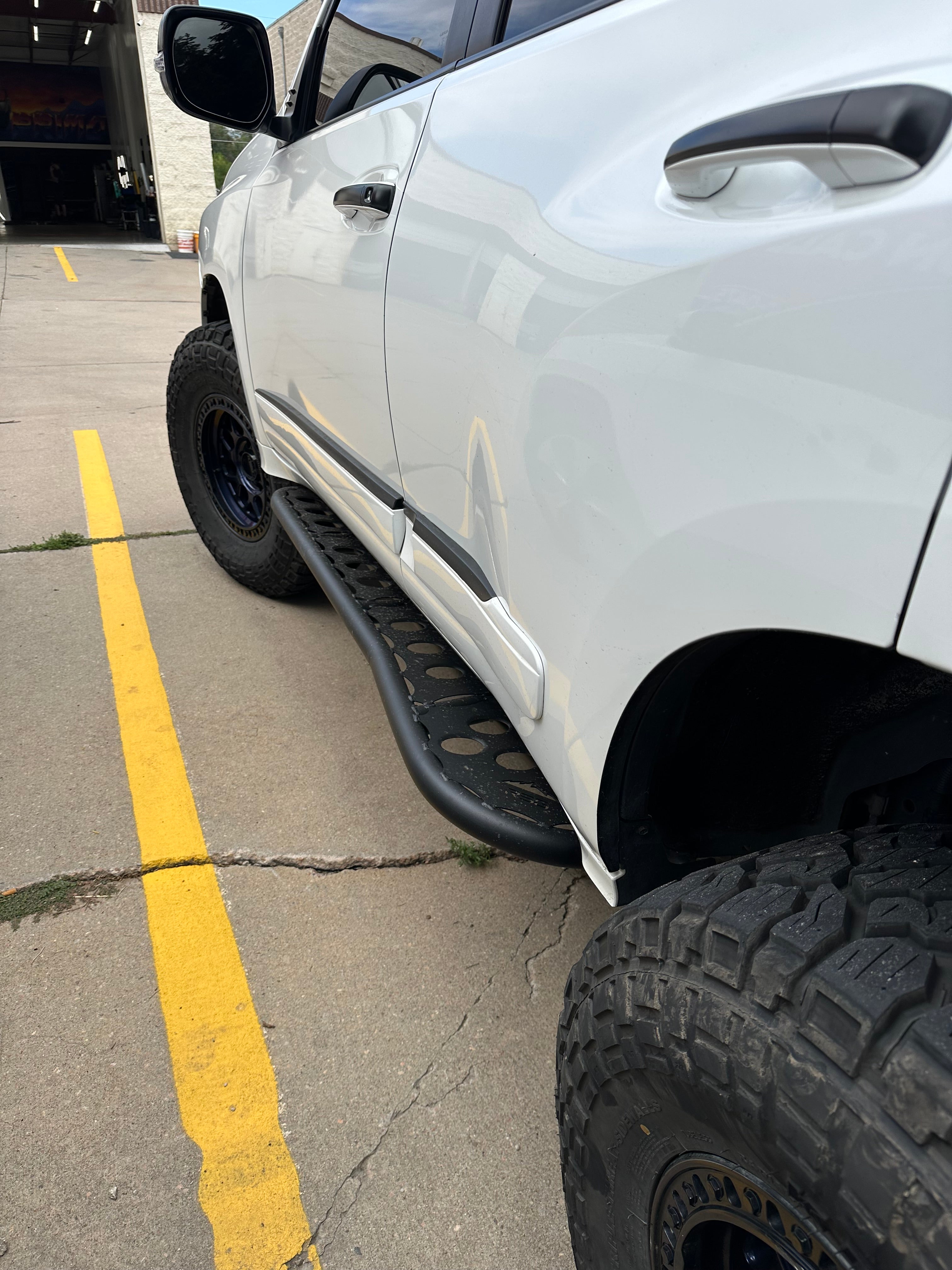 2010-2023 Lexus GX460 Angled Sliders With Top Plate