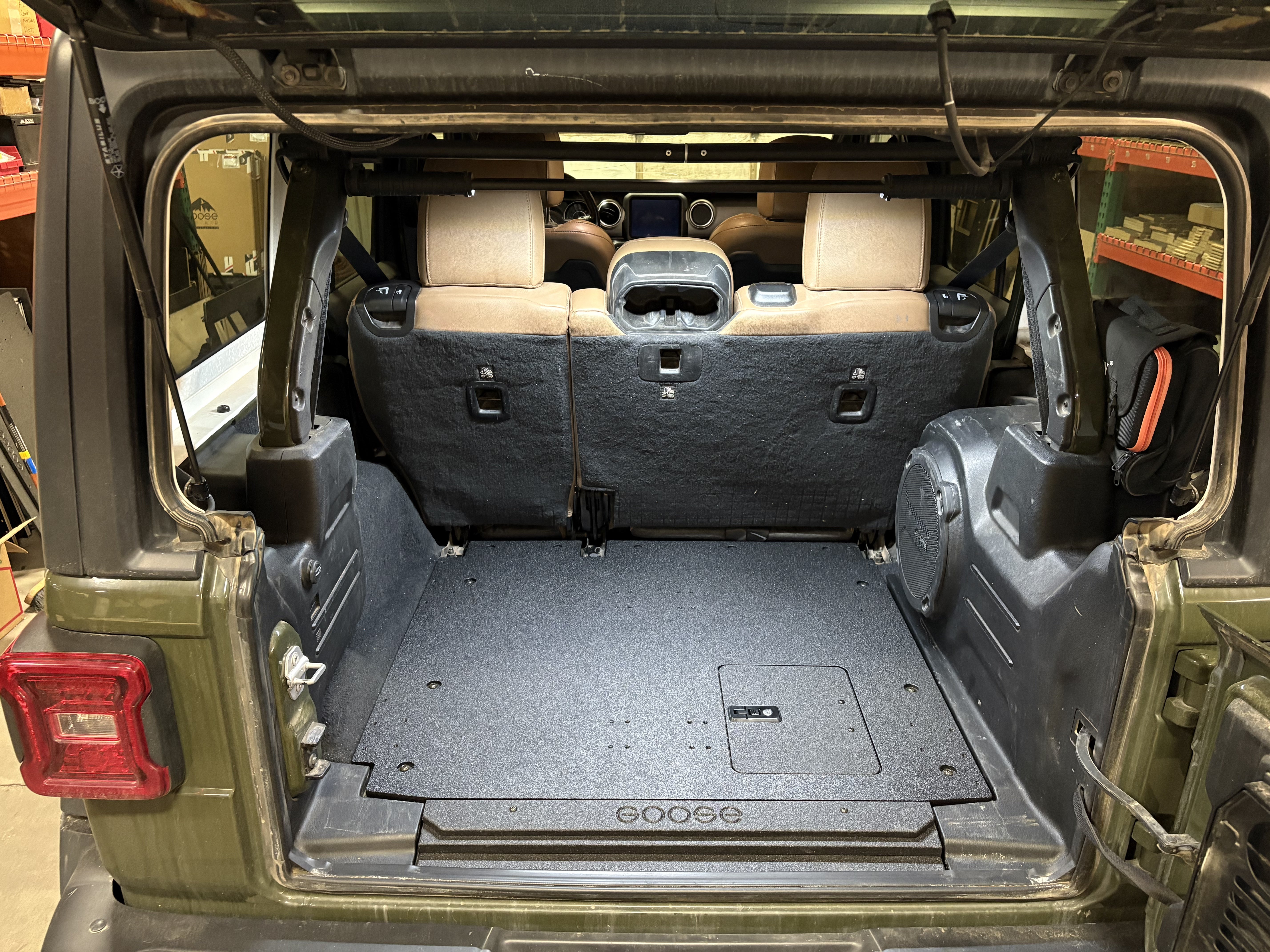 Jeep Wrangler 2018-Present JLU 4 Door - Rear Plate System Plate Systems Goose Gear- Overland Kitted