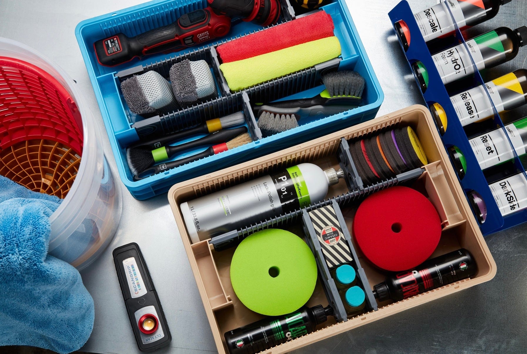 SidioCrate Quarter Size