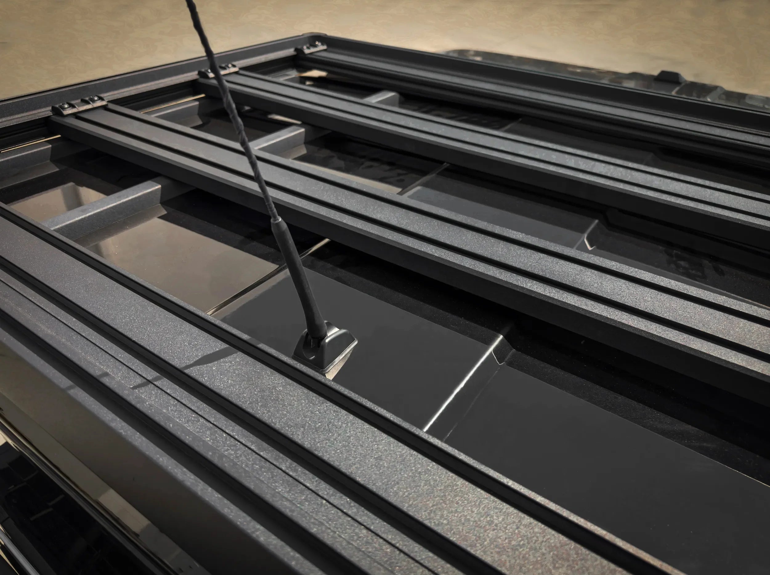 INEOS QUARTERMASTER - ACS ROOF HALF RACK 2024+ - Leitner Designs