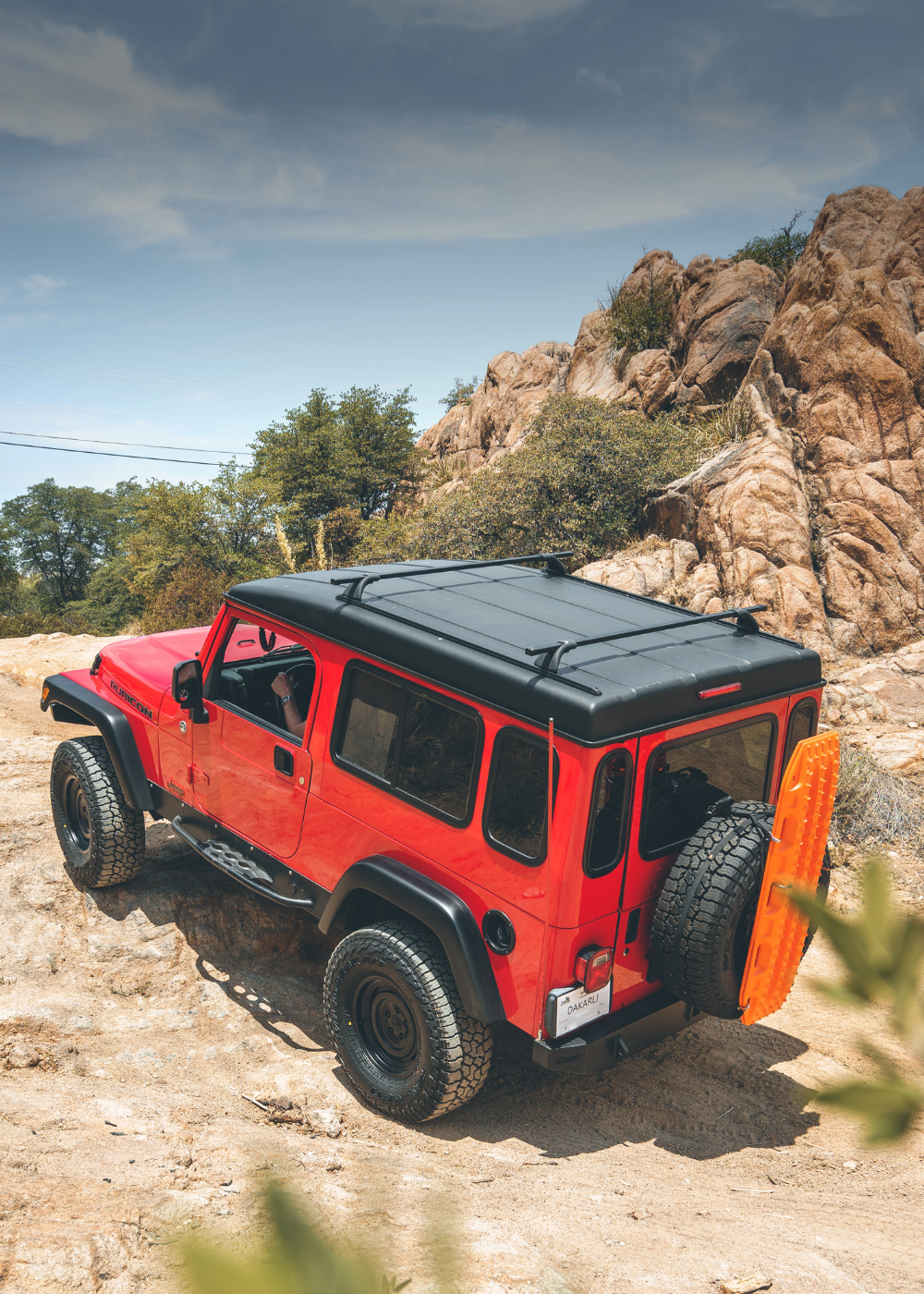 Safari Jeep Rubicon LJ with Gr8tops Offroad with Fifteen52 Analog Wheels and MAXTRAX