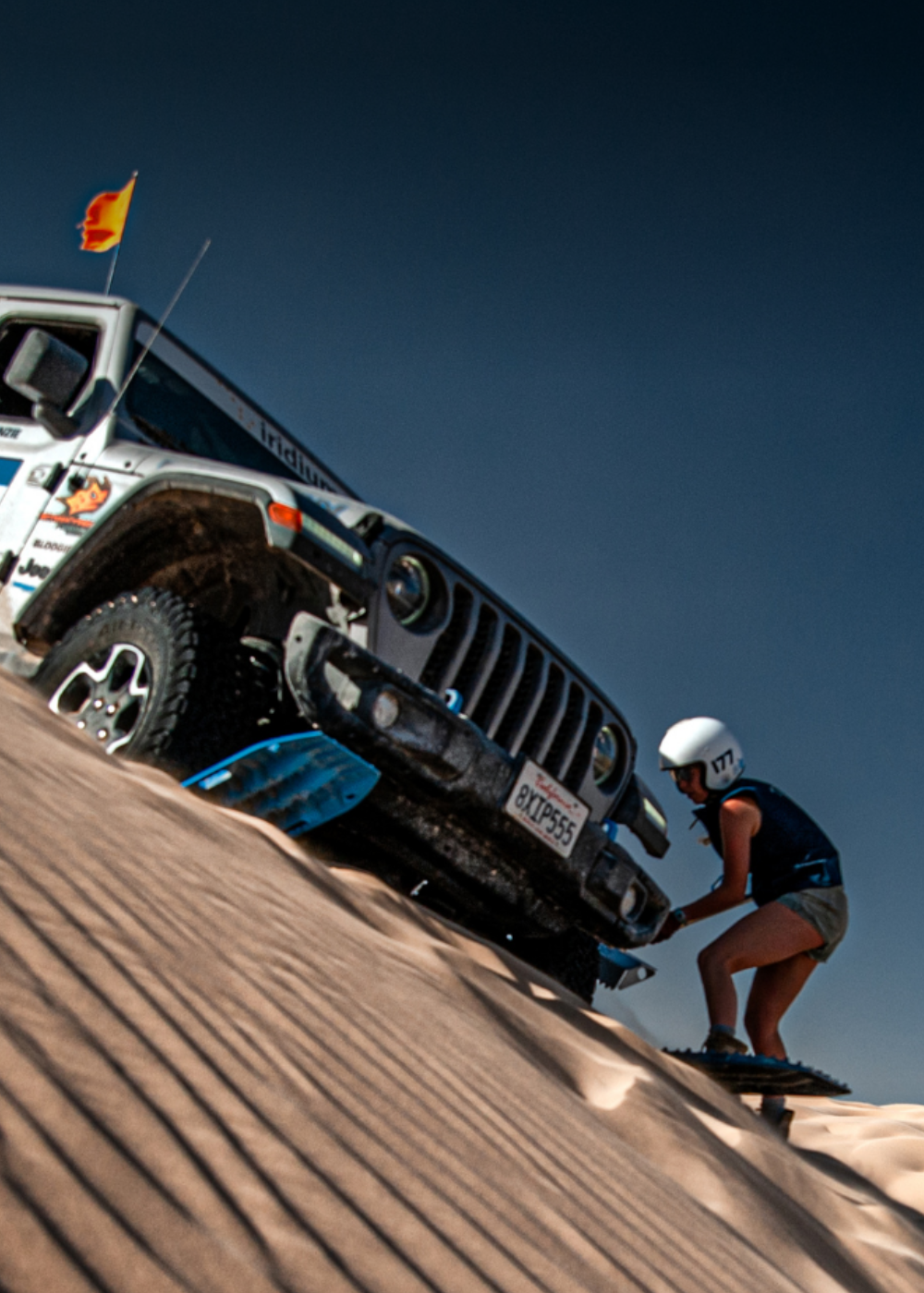 Rebelle Rally Glamis Dunes Recovery Using FJ Blue MAXTRAX on Jeep Wrangler 4Xe