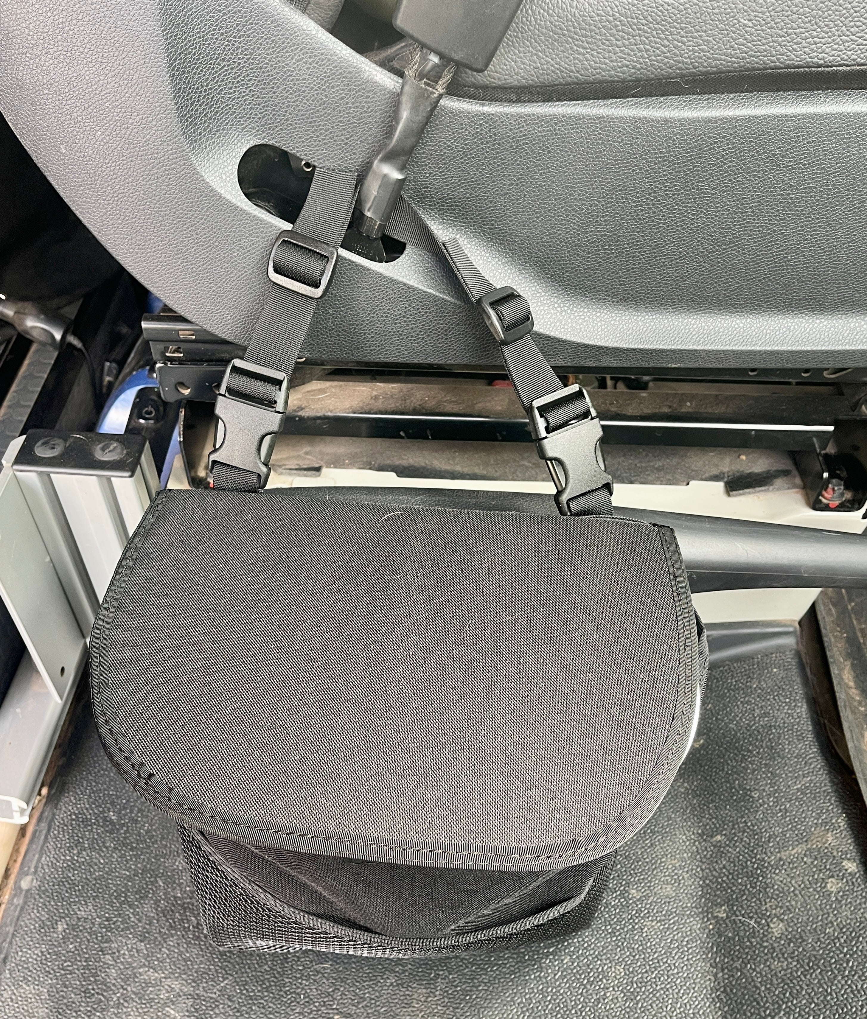 Revel Van Trash Bag (Between the Seats). - Medium