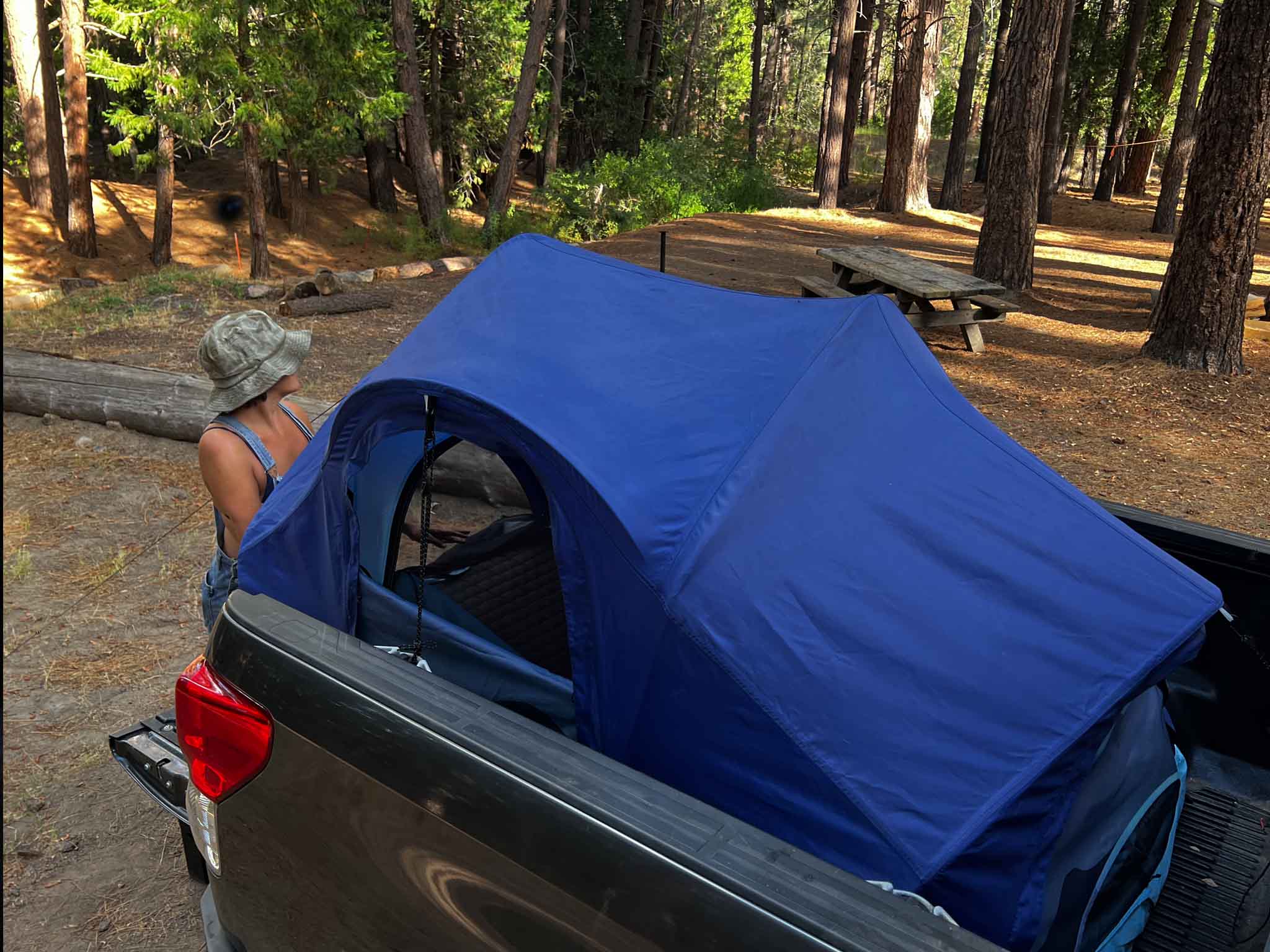 Rev Pick Up Truck Tent
