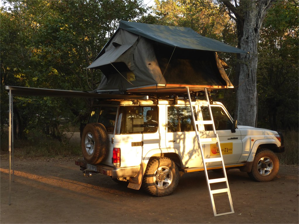 Series 3 Roof Top Tent  Roof Top Tent Eezi-Awn- Overland Kitted