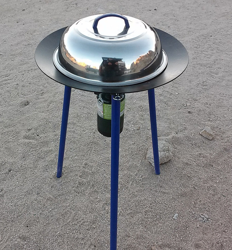 TemboTusk Skottle Lid covering a Skottle Grill while steaming food