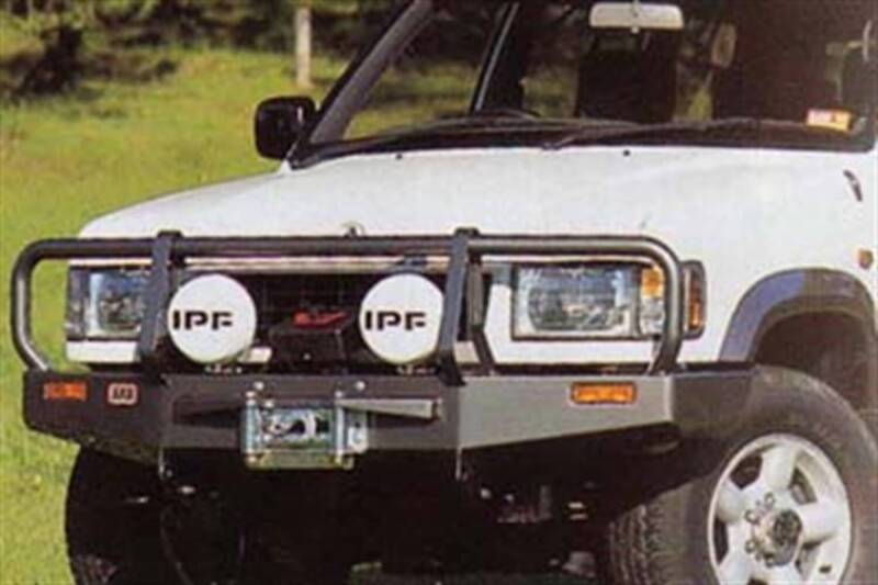 ARB Deluxe Bull Bar fitted to an Isuzu Trooper — front three-quarter view