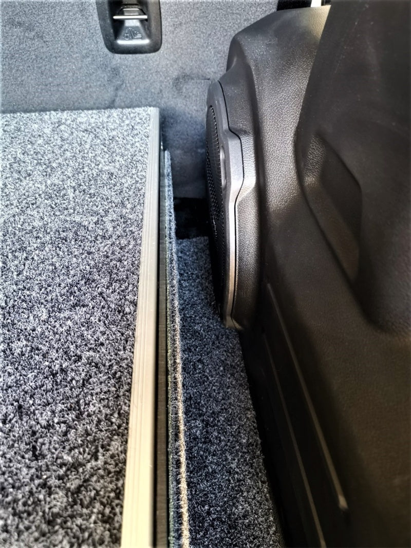 ARB Jeep JL side floor kit alongside roller drawer