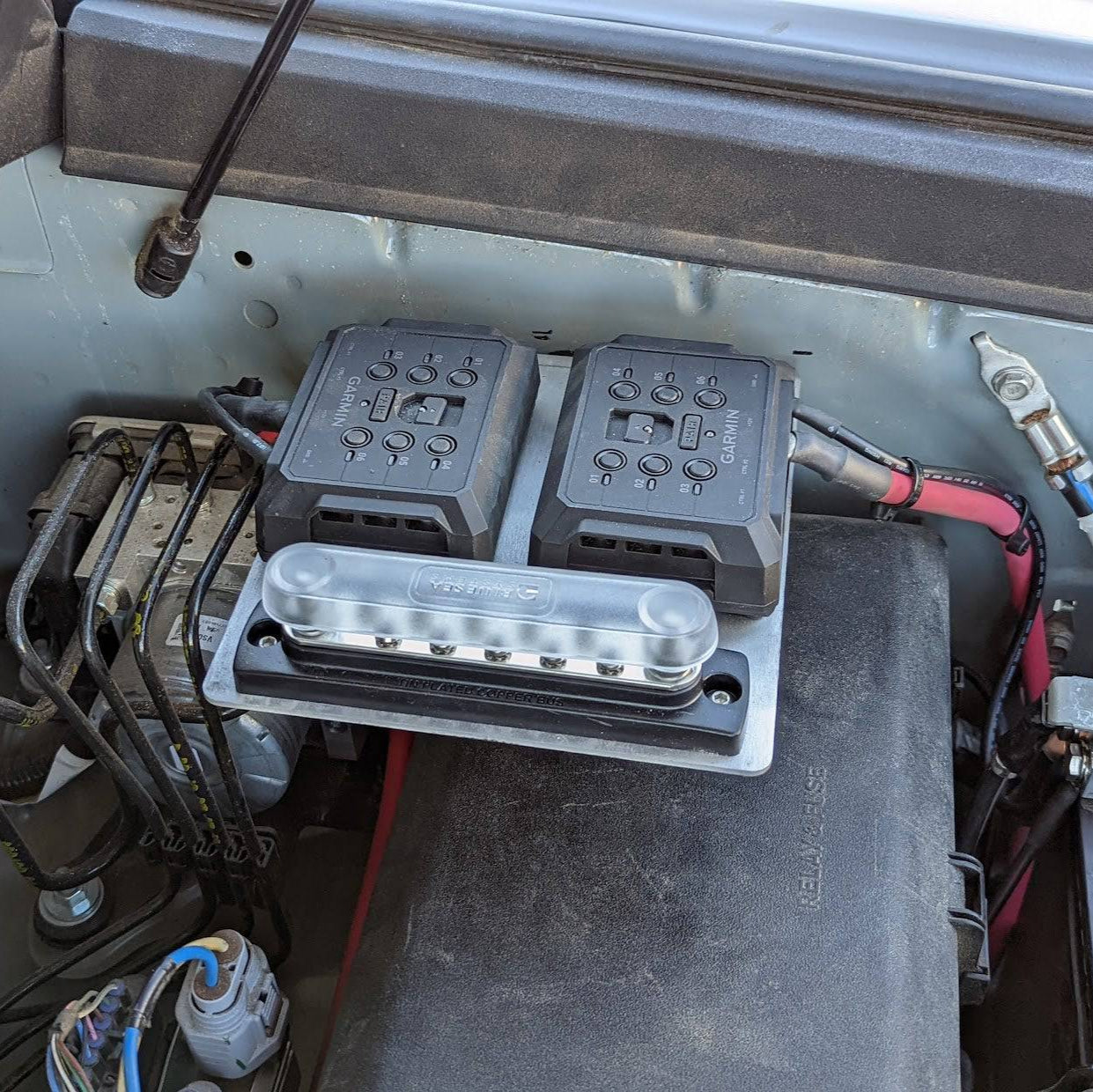 Blaze Off-Road dual Garmin PowerSwitch kit for Toyota 4Runner, Tacoma, and Lexus GX (photo 3)