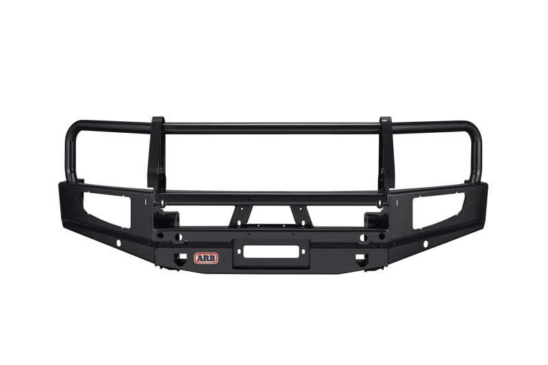 ARB combination bull bar fitted to a Jeep Grand Cherokee WK2 front end