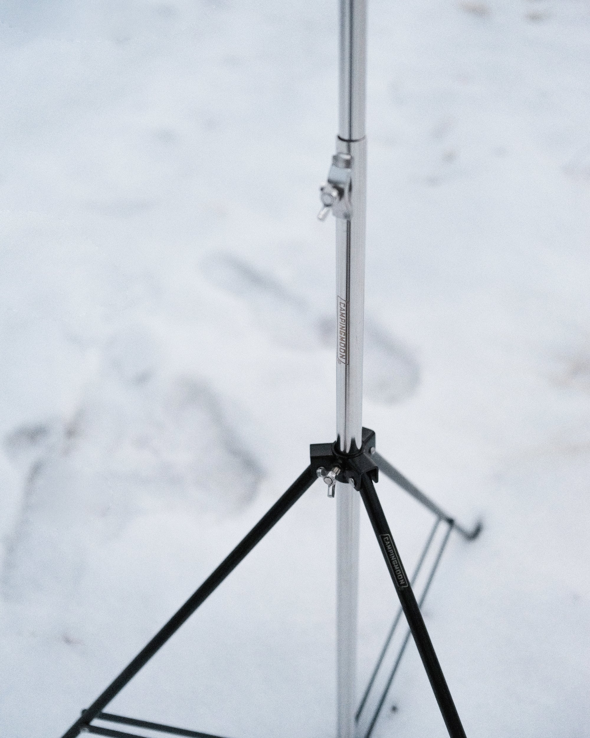 Double Head Tripod Stainless Steel Lantern Post
