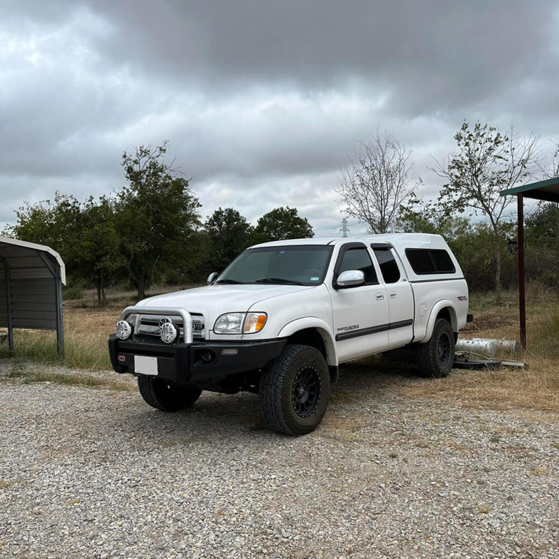 ARB Sahara bull bar in satin black installed on 2000-2005 Toyota Tundra