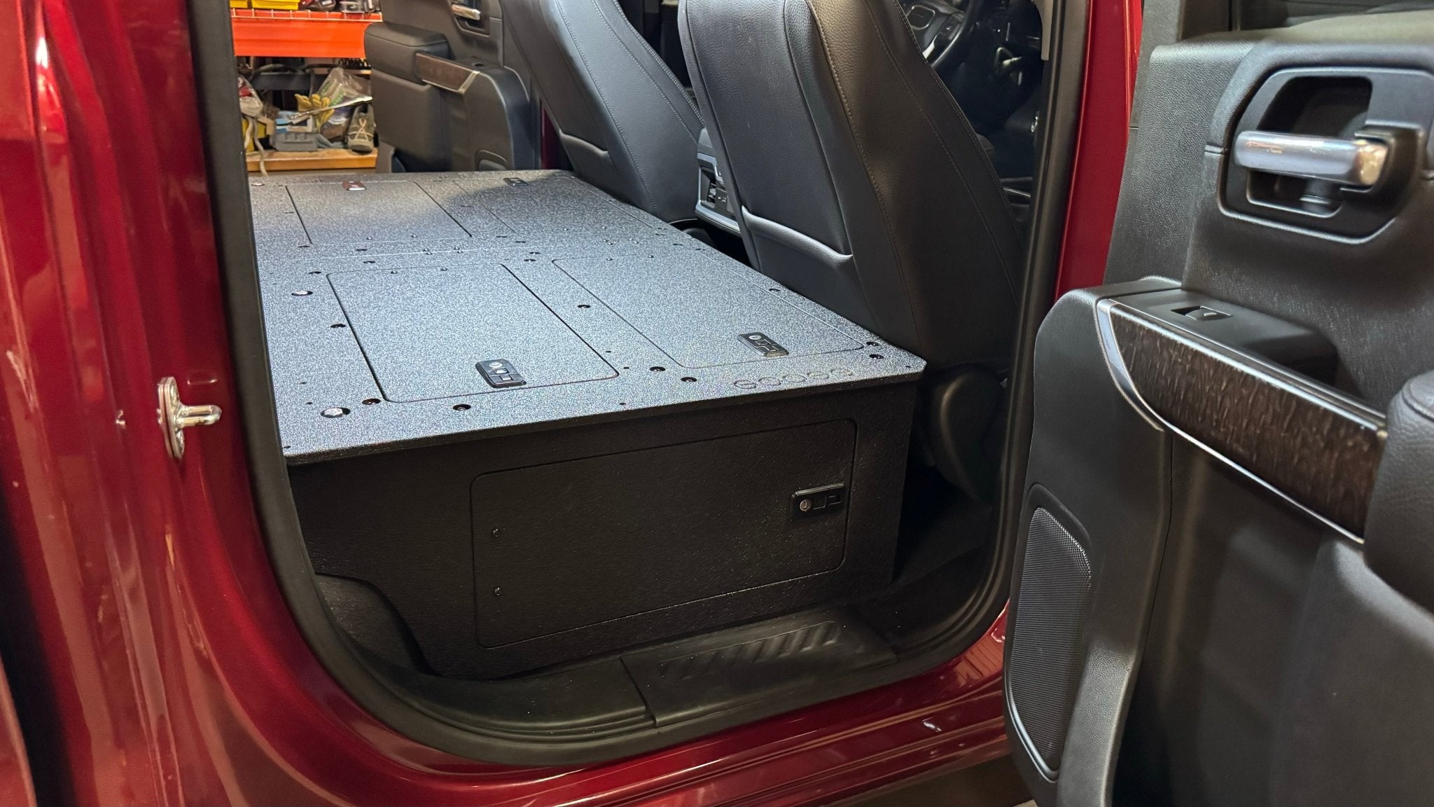 CHEVY - SILVERADO - 4TH GEN - GMC - SIERRA - 2019-PRESENT - 5TH GEN - EXPLORE SERIES - CREW CAB - SEAT DELETE PLATE SYSTEM - SECOND ROW - 100% Seat Delete Plate System Goose Gear- Overland Kitted