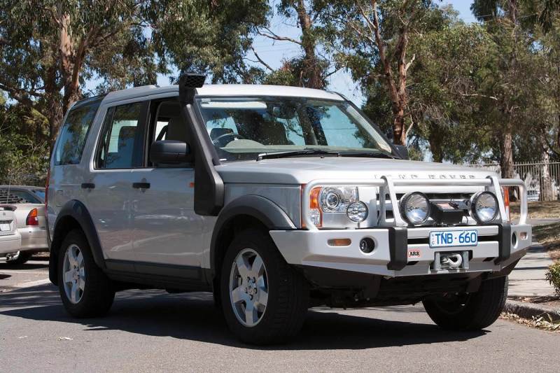 ARB V-Spec snorkel air ram head detail
