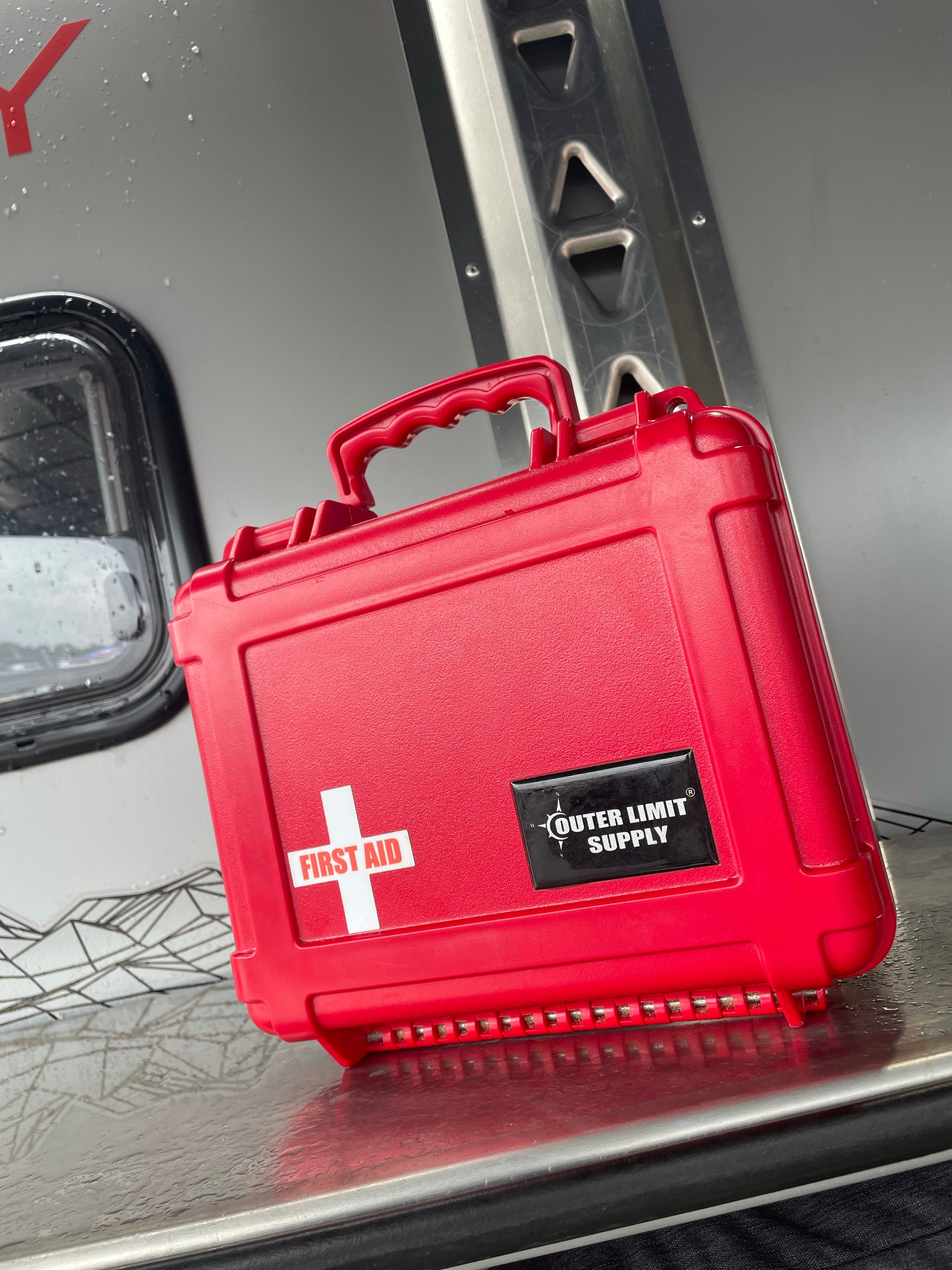 Outer Limit Supply Waterproof 6500 Series first aid kit, detail