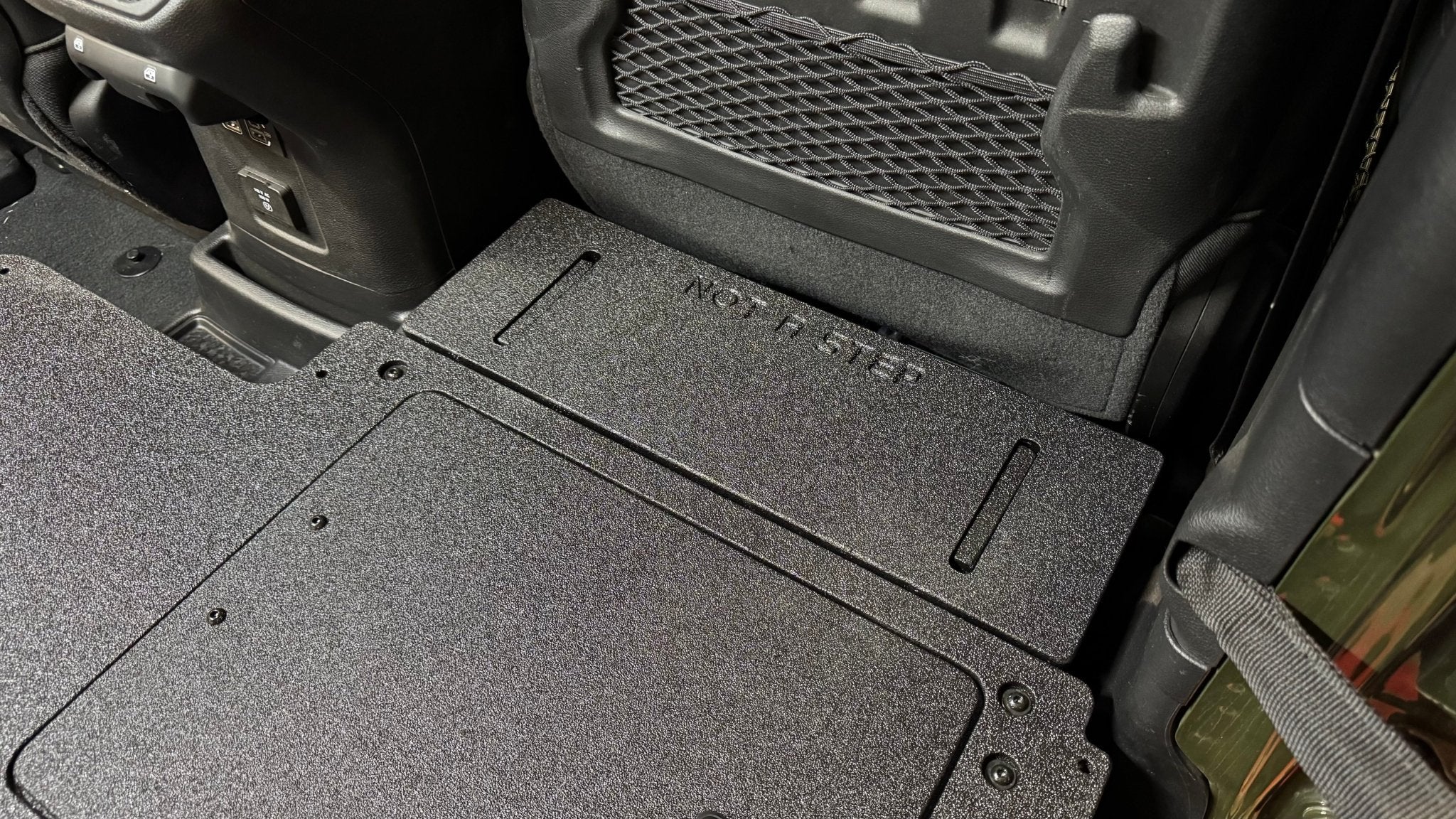 Jeep - Wrangler - 2018-Present - JLU - 4 Door - Explore Series - Seat Delete Pillow for SKU 1484 or 1485