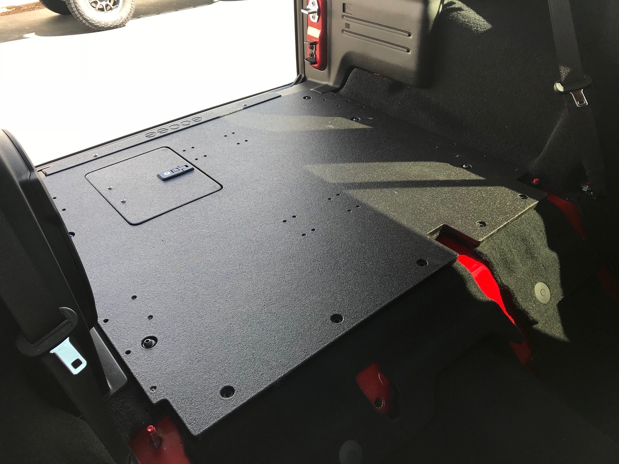 Jeep Wrangler 2018-Present JLU 4 Door - Rear Plate System Plate Systems Goose Gear- Overland Kitted