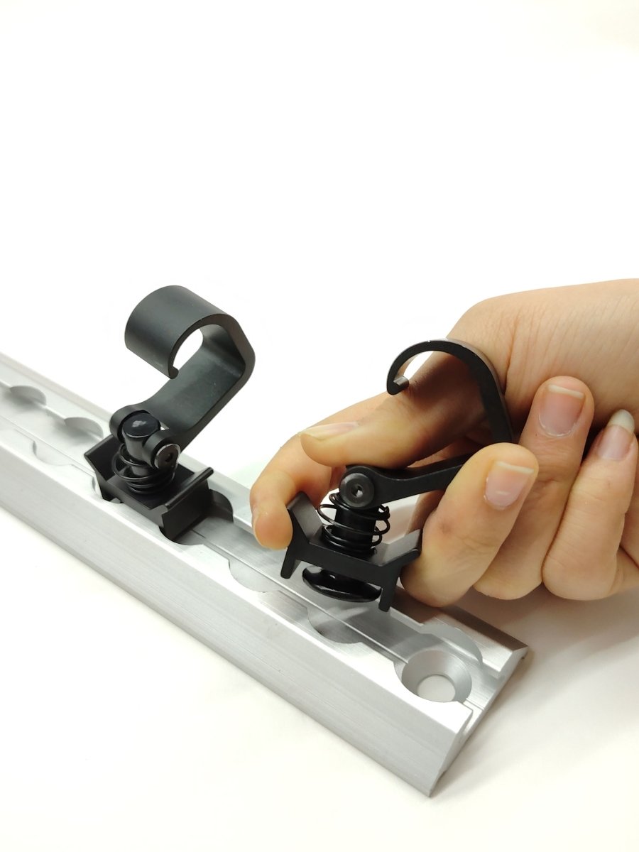 DVA L-Track Adjustable Gear Hook, 4-Pack