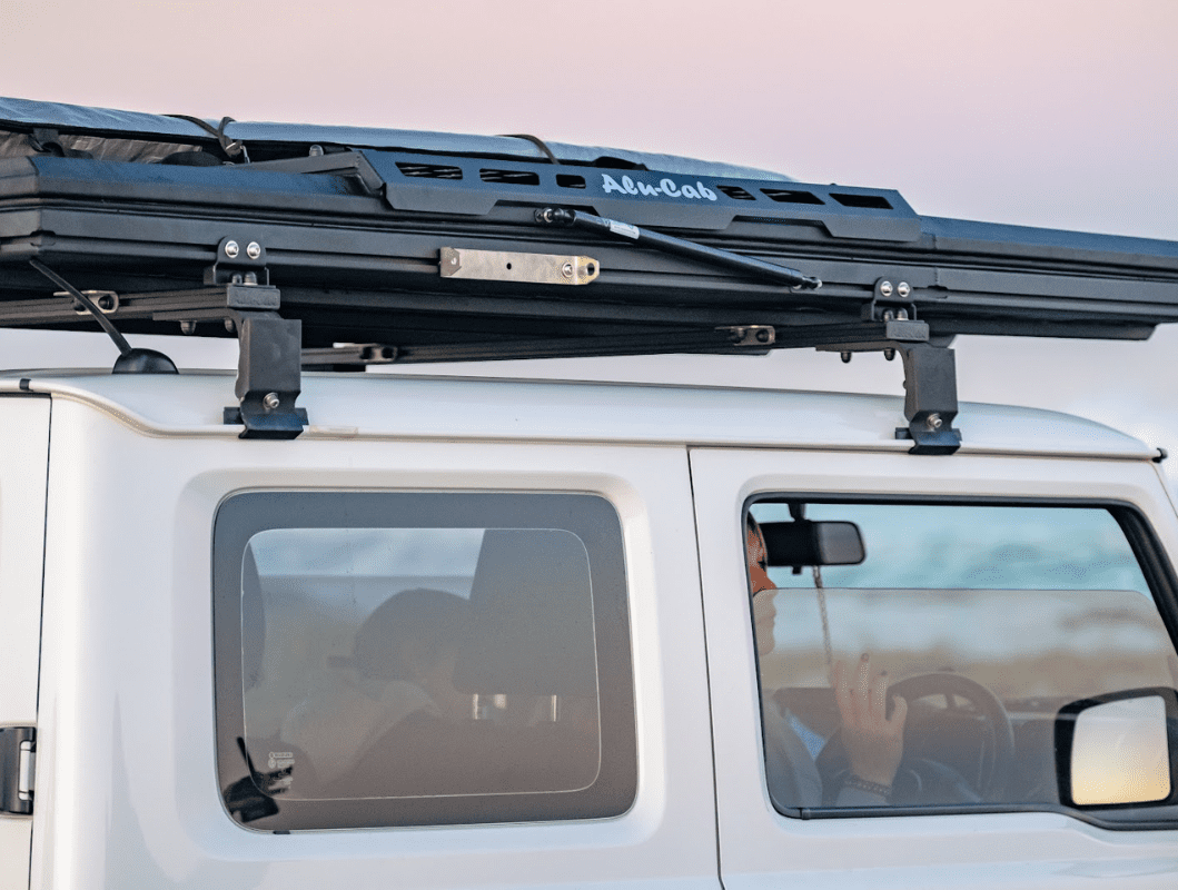 Alu-Cab Load Bar 1550mm - Black roof rack accessories Alu-Cab- Overland Kitted