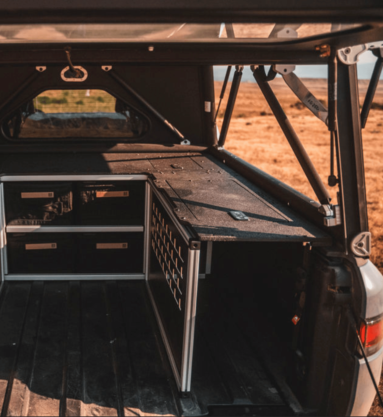 Rivian - R1T - 2022-Present - 1st Gen - 4.5' Bed - Explore Series -  UltraLite - GFC