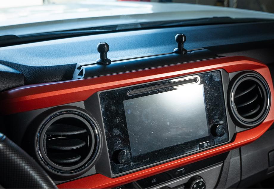 Dash Accessory Mount For 2016-2023 Toyota Tacoma