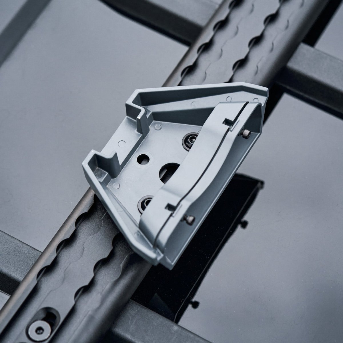 Low Stock: Starlink Mini Roof Rack Mount v2 – Universal Roof Rack Fit with Anti-Theft Kickstand