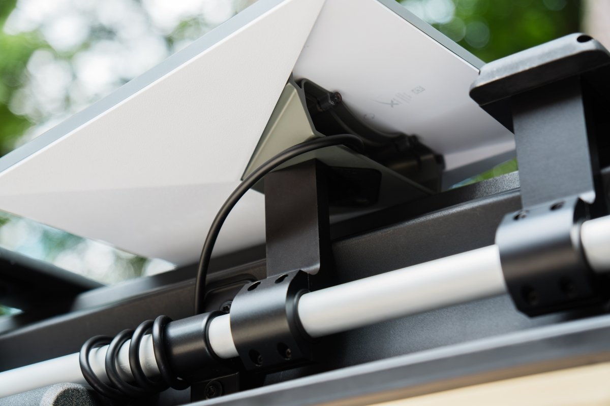 Starlink Mini Roof Mount v2 – Rail & Kickstand for INEOS Grenadier