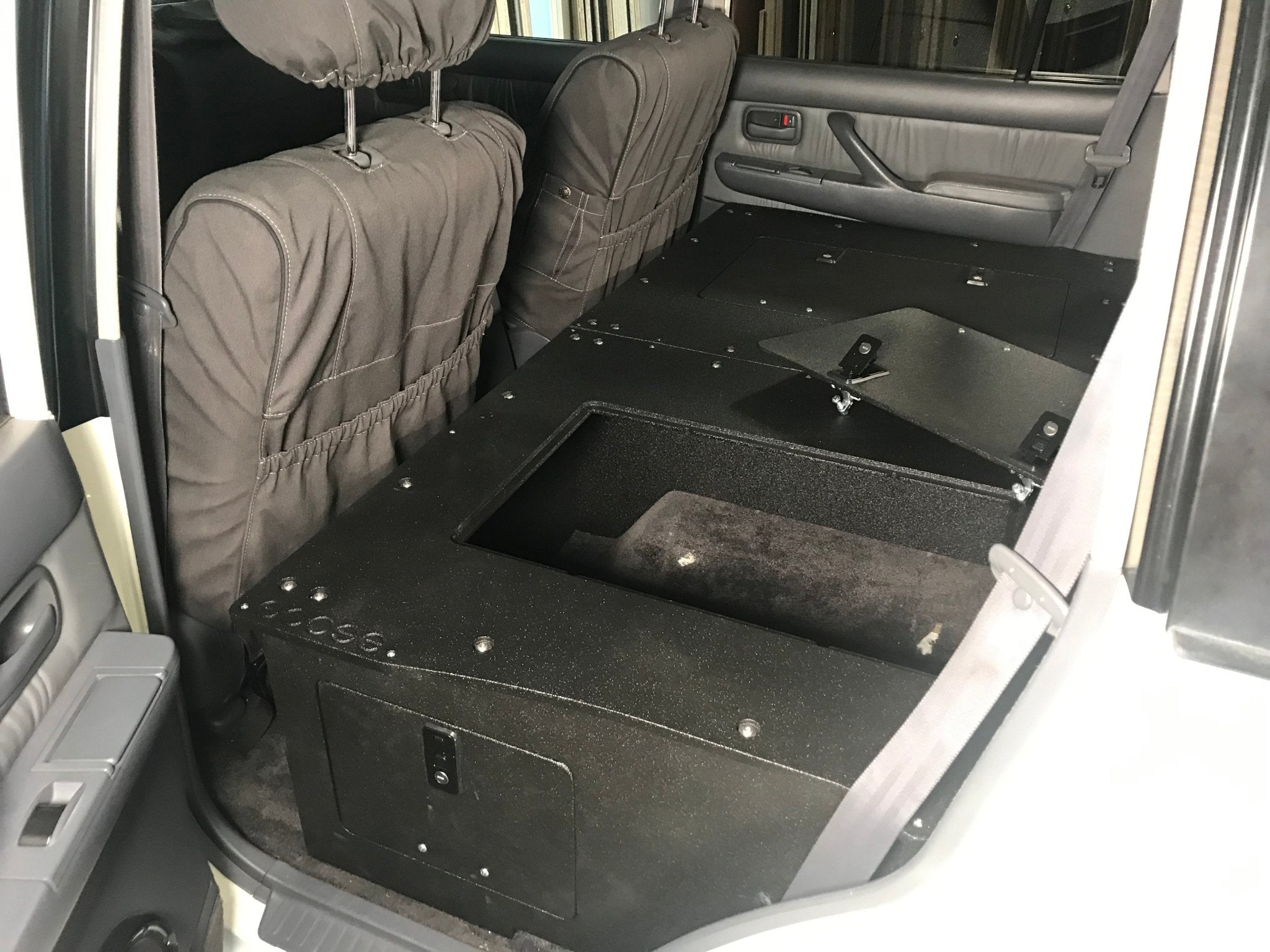 Toyota Land Cruiser 1991-1997 80 Series - Second Row Seat Delete Plate System - Module Height Platform Seat Delete Plate System Goose Gear- Overland Kitted