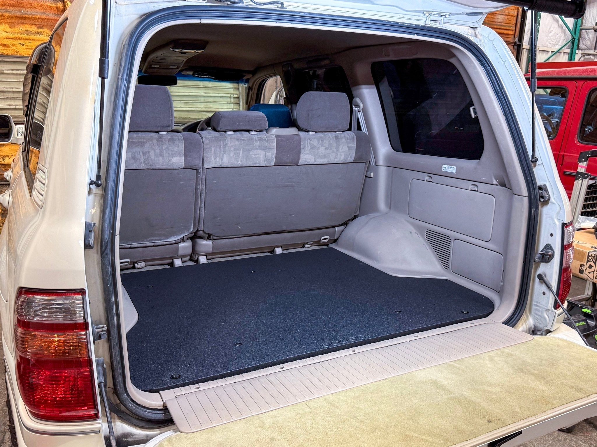 Goose Gear Toyota Land Cruiser 100 Series Rear Plate System — 1998-2007