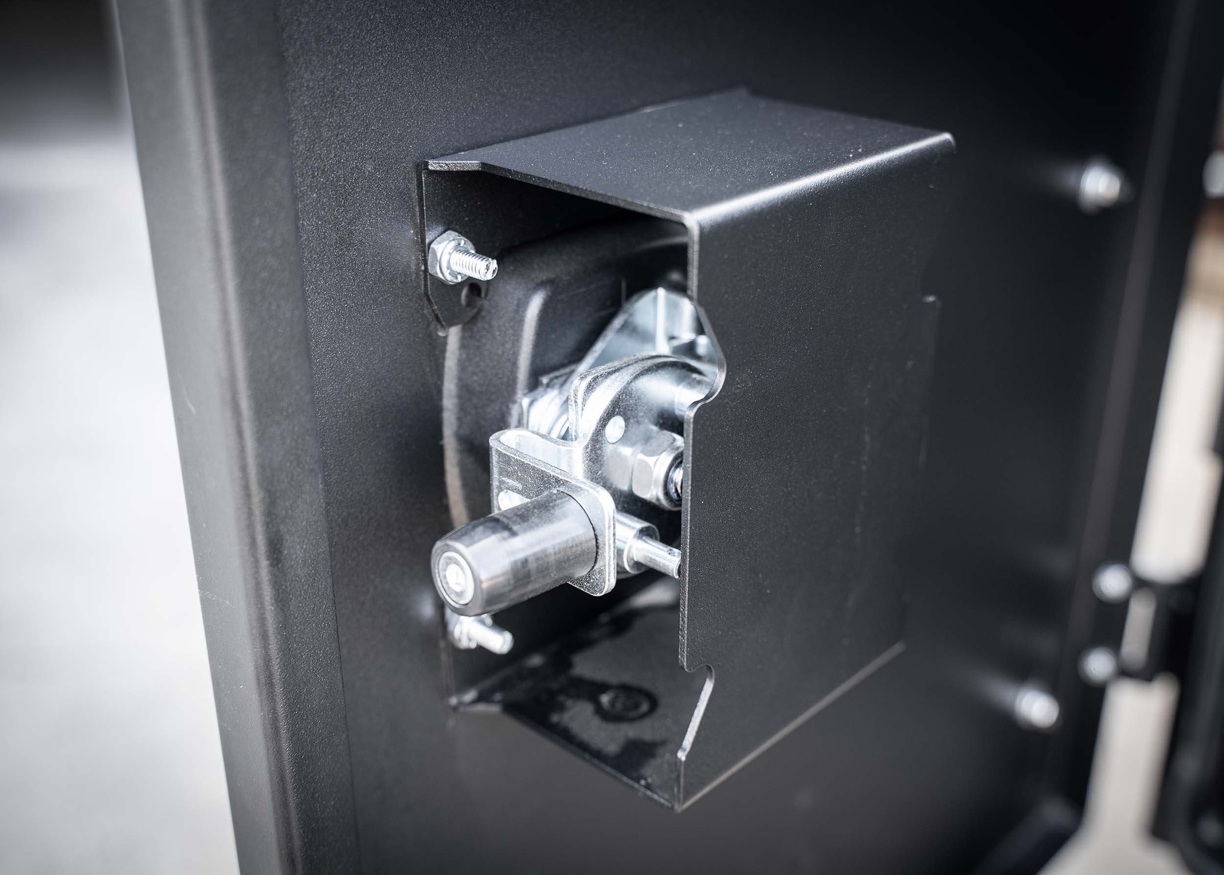 Universal Overland Storage Box (19x28x15)