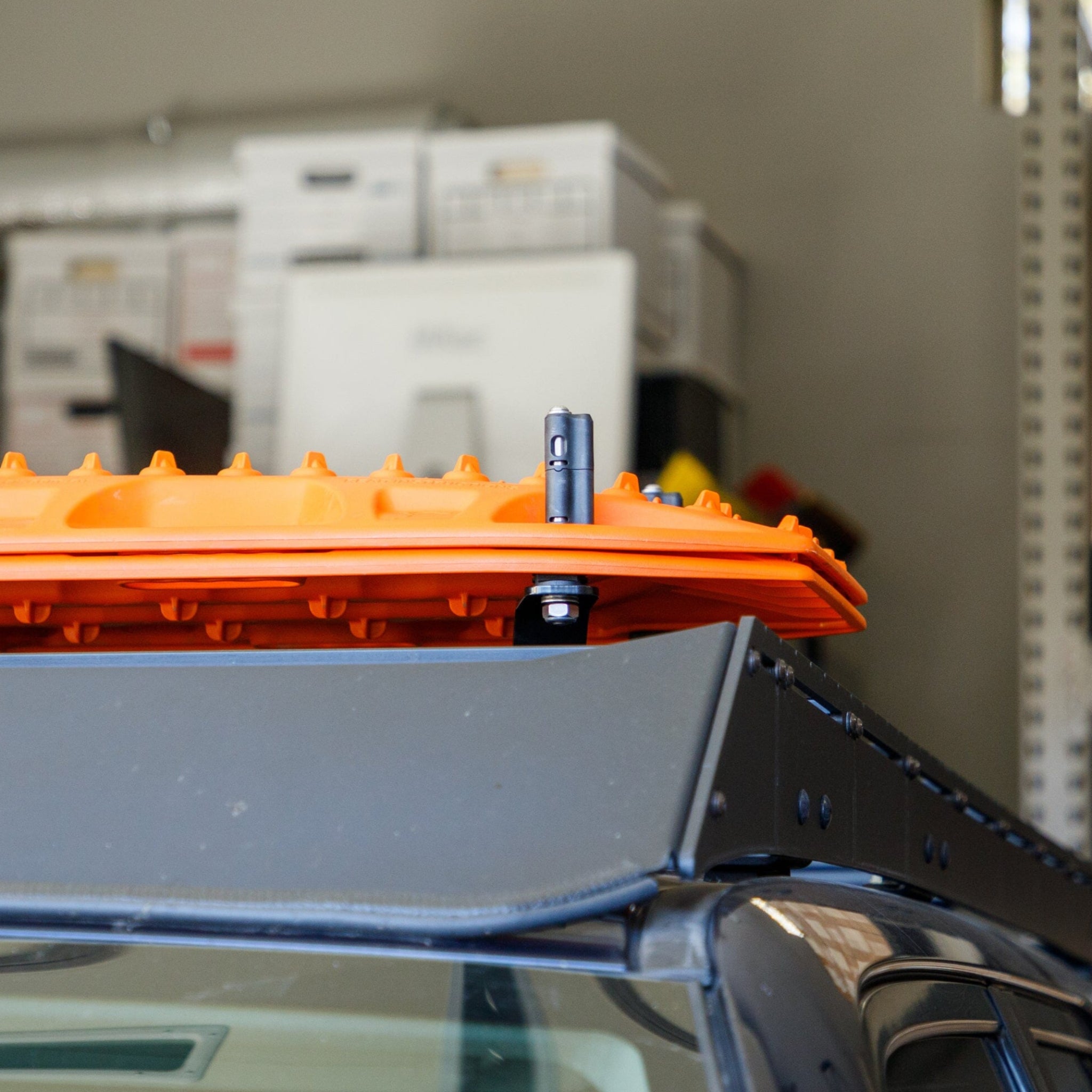Overland Kitted Raised Boomerang MAXTRAX® Roof Rack Mount - 2" Rise  Mounting Gear Overland Kitted- Overland Kitted